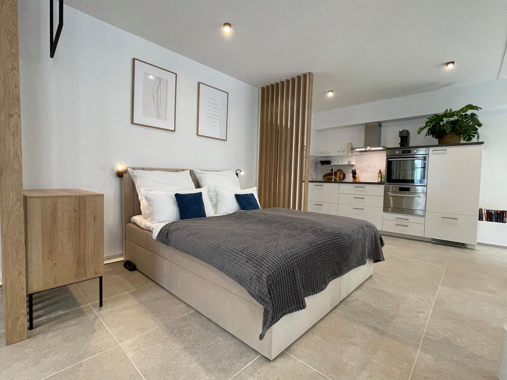 Zentrales Innenstadt Mit Garage Appartement *