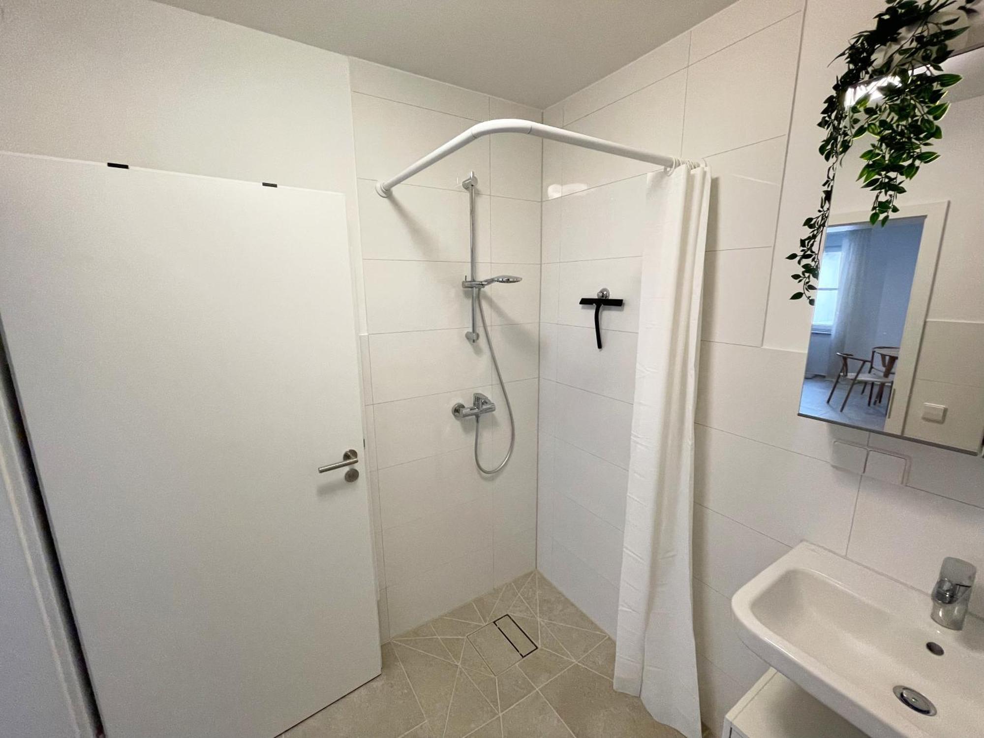 Appartement Zentrales Innenstadt Mit Garage Stuttgart